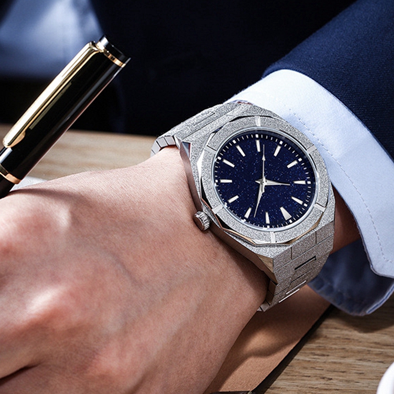 Gouden horloge Stardust gebors - Luxury Lifestyle Brand recensie en prijs