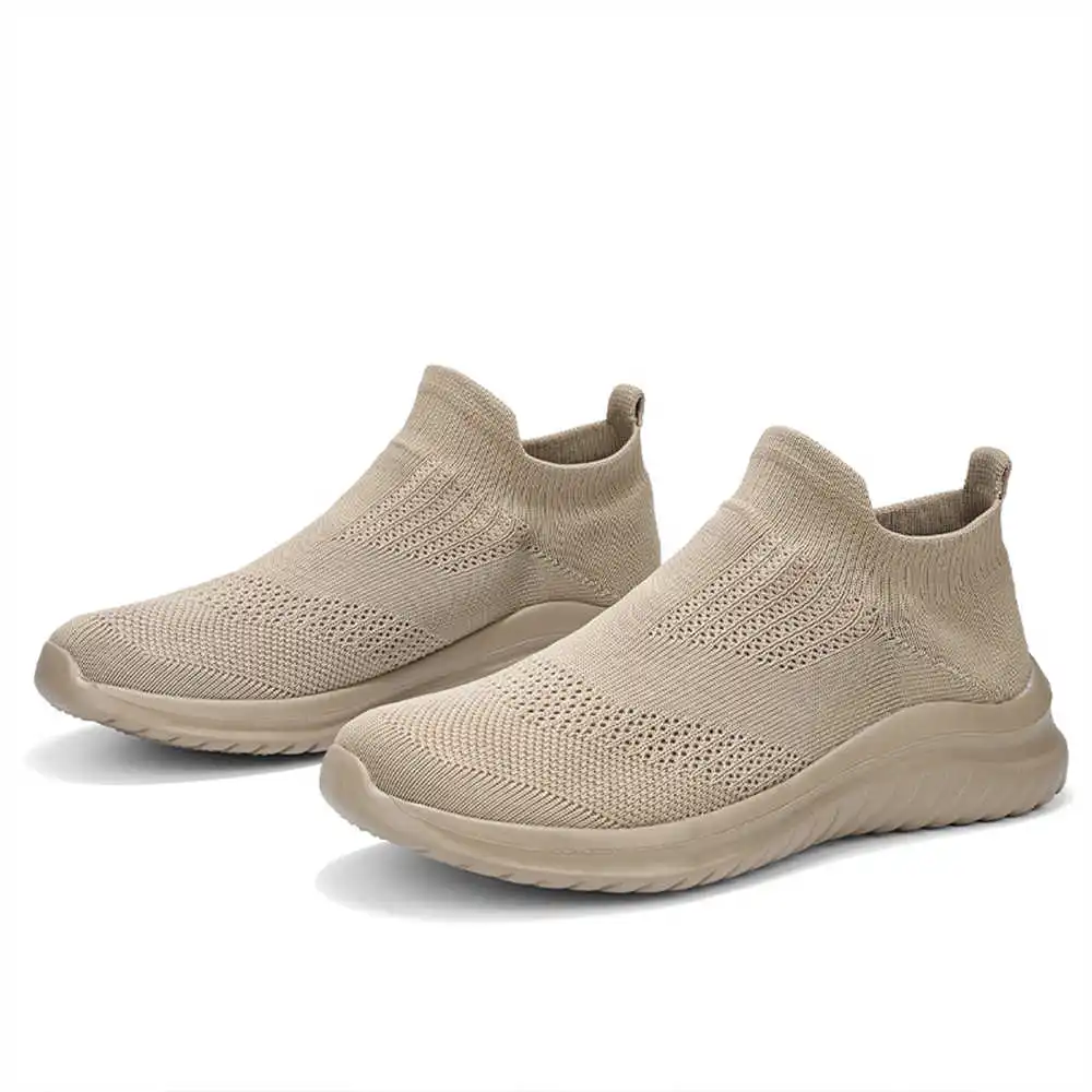 Beige Zachte Nieuwe Nieuwighei - Luxury Lifestyle Goods recensie en prijs